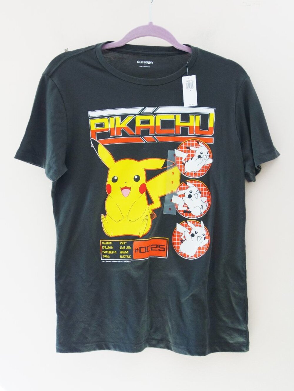 Old Navy Pokemon Pikachu Graphic T-shirt Crew Neck Men Small NWT!